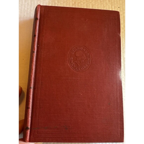 1931 Funk & Wagnalls New Standard Encyclopedia set of 24 Volumes & Yearbook 1932 - Picture 6 of 10